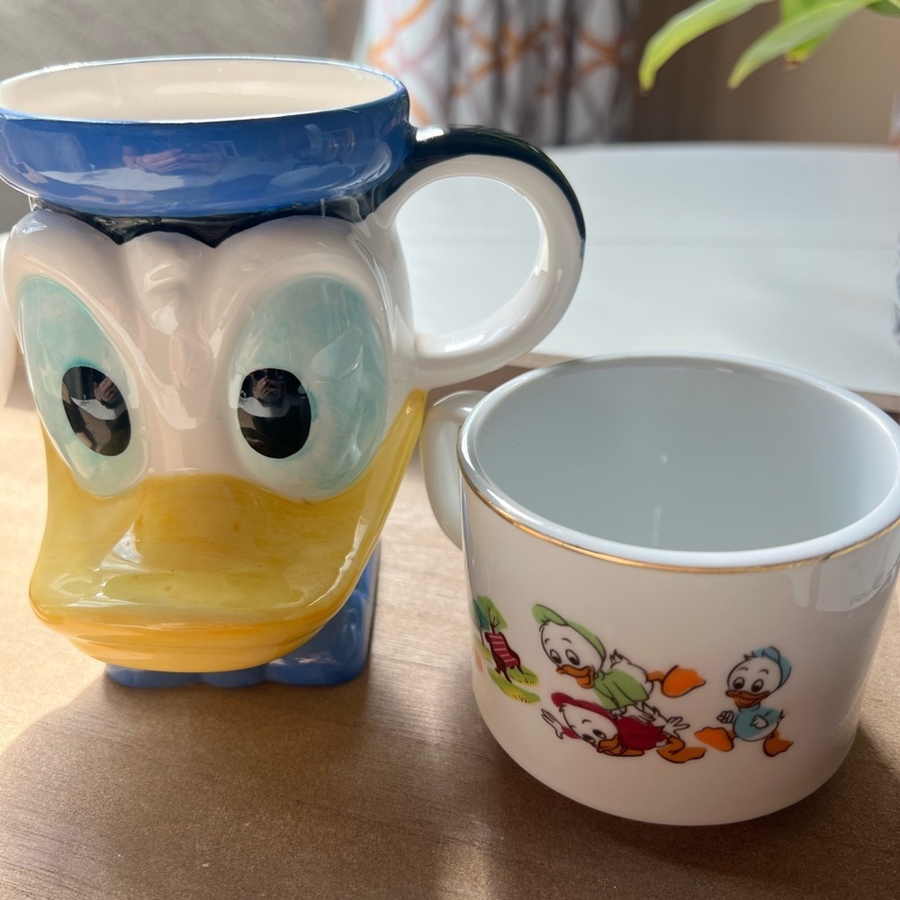 Two Disney mugs! Donald and his nephews! Mug Coffee Cups Korea and Japan